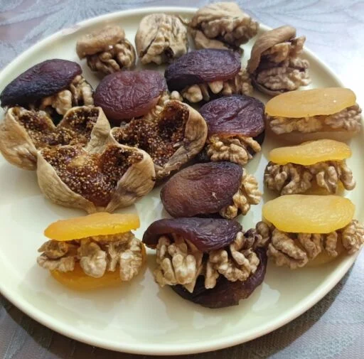 Kuru Meyve